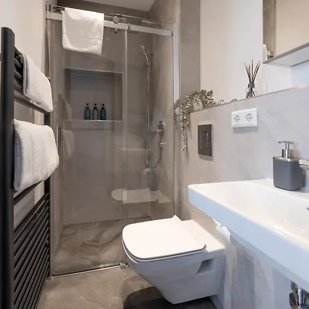 Urban Design Apartment *