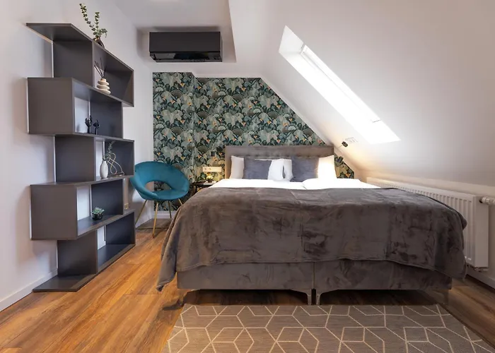 Urban Design Hotel *